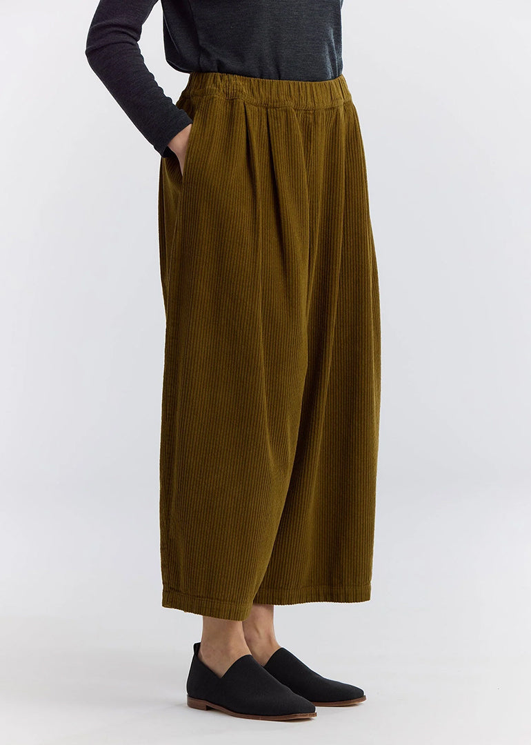 Black Crane - Corduroy Wide Pants in Dark Olive