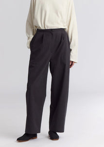 Black Crane - Straight Trousers in Dark Grey